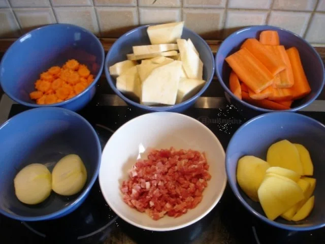 Rezept: Sellerie-Möhren-Suppe Bild Nr. 3 Sellerie-Möhren-Suppe - Rezept - Bild Nr. 3