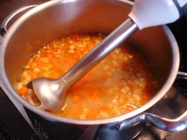 Rezept: Sellerie-Möhren-Suppe Bild Nr. 11 Sellerie-Möhren-Suppe - Rezept - Bild Nr. 11