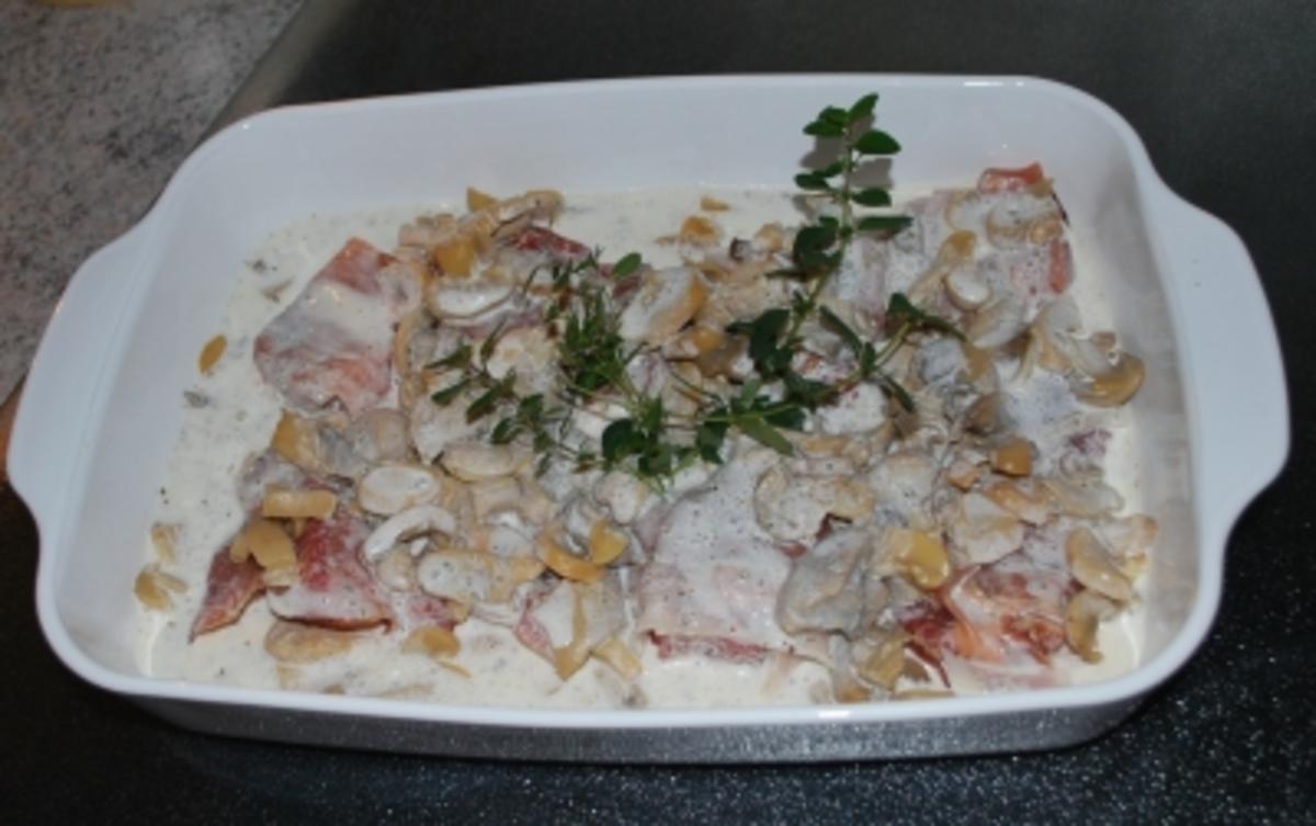 Bilder für Schweinefilet-Medaillons in Champignon-Sahnesauce - Rezept