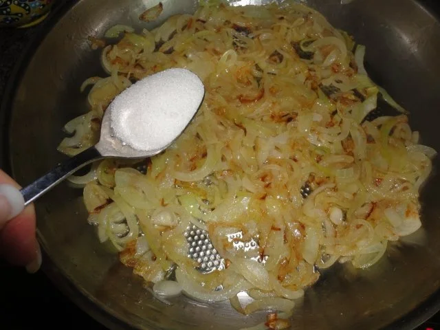 Rezept: Teriyaki-Zwiebeln Bild Nr. 3 Teriyaki-Zwiebeln - Rezept - Bild Nr. 3