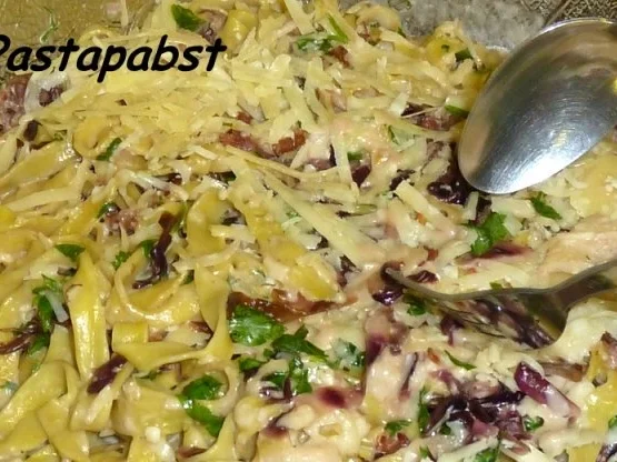 Rezept: Tagliatelle mit Radicchio und Speck Tagliatelle mit Radicchio und Speck - Rezept