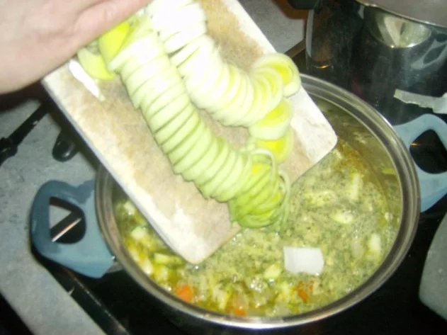 Gemüsesuppe mit Würstl - Rezept - Bild Nr. 11