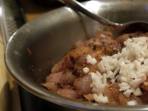 Rezept: Spicy Chicken mit Knoblauch-Limetten-Dip Bild Nr. 5 Spicy Chicken mit Knoblauch-Limetten-Dip - Rezept - Bild Nr. 5