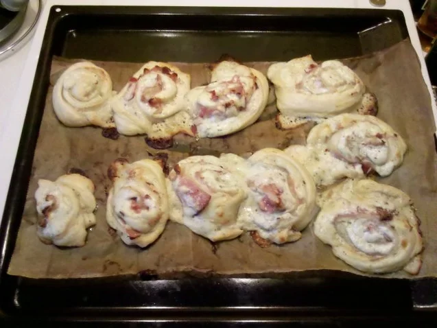 Rezept: Abendbrot: Käse-Schinken-Schnecken Bild Nr. 8 Abendbrot: Käse-Schinken-Schnecken - Rezept - Bild Nr. 8