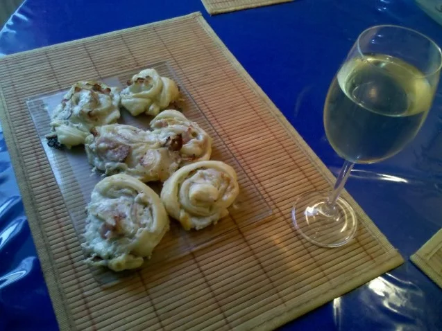 Rezept: Abendbrot: Käse-Schinken-Schnecken Bild Nr. 9 Abendbrot: Käse-Schinken-Schnecken - Rezept - Bild Nr. 9