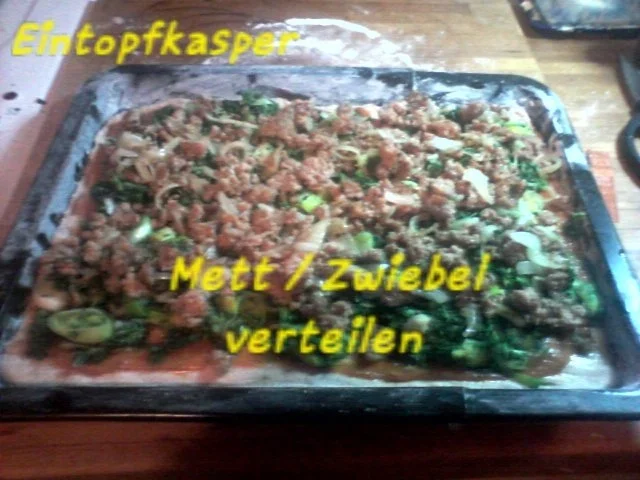 Porree - Stielmus - Mett - Pizza a`la Jörg - Rezept - Bild Nr. 5