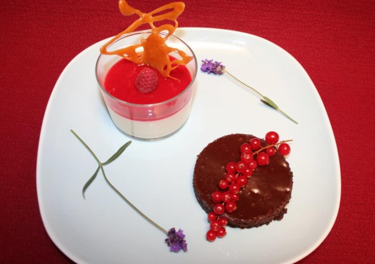 Bilder für Rosmarin-Lavendel Panna Cotta und Schokoladentarte - Rezept