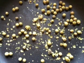 Milchreis auf Erdbeerspiegel mit Orangen-Grüner Pfeffer-Soße.. - Rezept - Bild Nr. 8