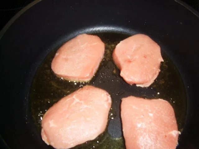 Rezept: Kalbsmedaillons mit Champignonnudeln Bild Nr. 3 Kalbsmedaillons mit Champignonnudeln - Rezept - Bild Nr. 3