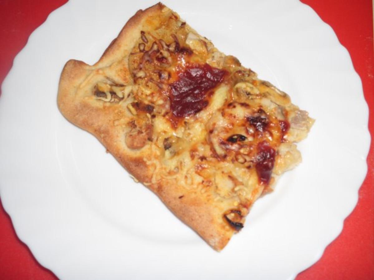 Pizza mit Hähnchen und Champignons - Rezept - Bild Nr. 2