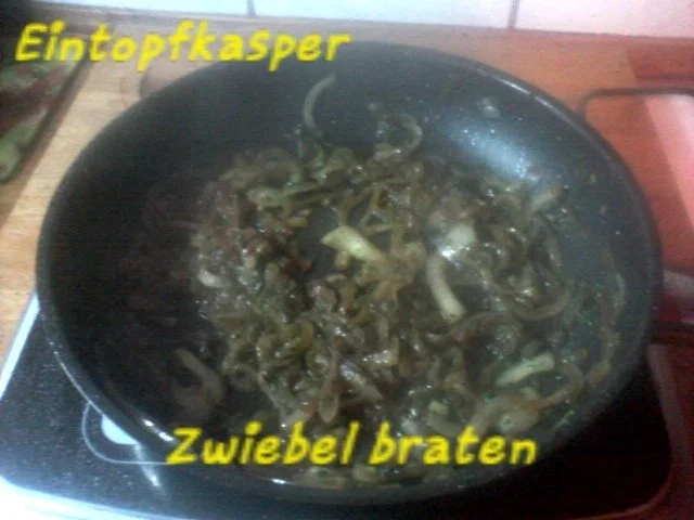 Kräuterzwiebel Steaks mit Rahmstielmus a`la Jörg und Salzkartoffeln - Rezept - Bild Nr. 4