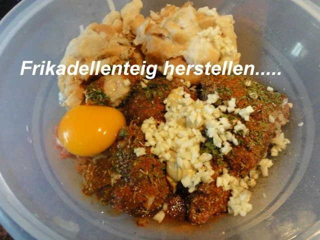 Rezept: Fleisch: FRIKADELLEN mit Sauce Bild Nr. 2 Fleisch: FRIKADELLEN mit Sauce - Rezept - Bild Nr. 2