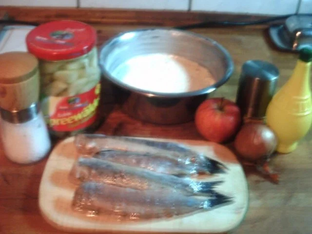 Rezept: Matjessalat a´la Jörg mit Anabelle ( die ersten neuen Kartoffeln aus Zypern ) Bild Nr. 3 Matjessalat a´la Jörg mit Anabelle ( die ersten neuen Kartoffeln aus Zypern ) - Rezept - Bild Nr. 3