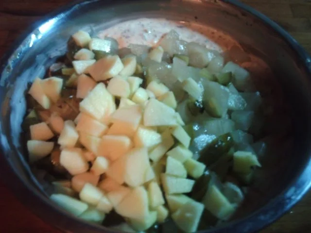 Rezept: Matjessalat a´la Jörg mit Anabelle ( die ersten neuen Kartoffeln aus Zypern ) Bild Nr. 5 Matjessalat a´la Jörg mit Anabelle ( die ersten neuen Kartoffeln aus Zypern ) - Rezept - Bild Nr. 5