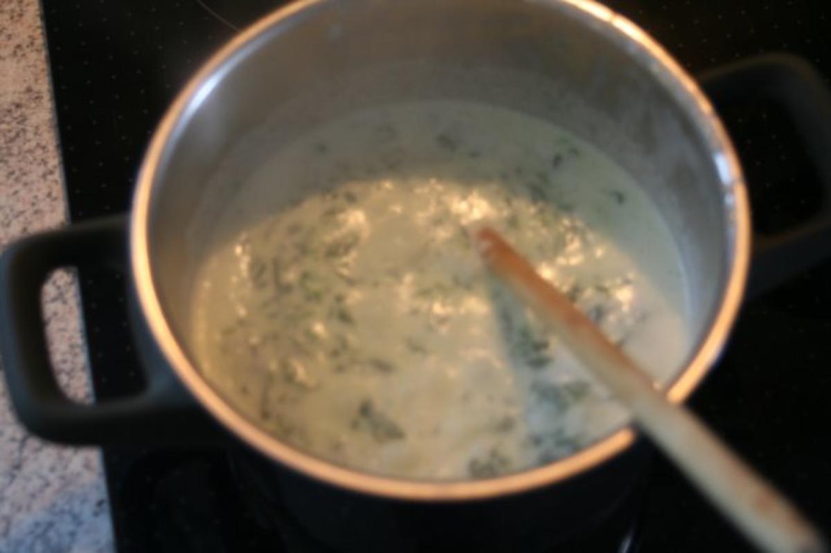 Tortellini mit Spinat-Gorgonzola-Sauce - Rezept - Bild Nr. 2