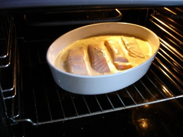 Rezept: Lachs-Sahne Gratin mit Reis und Salat Bild Nr. 6 Lachs-Sahne Gratin mit Reis und Salat - Rezept - Bild Nr. 6