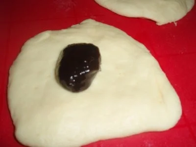 Rezept: Süßspeise: Buchteln mit Powidl Bild Nr. 3 Süßspeise: Buchteln mit Powidl - Rezept - Bild Nr. 3