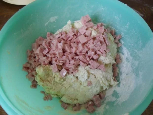 Hefeknöpfla mit Röstzwiebeln - Rezept - Bild Nr. 3