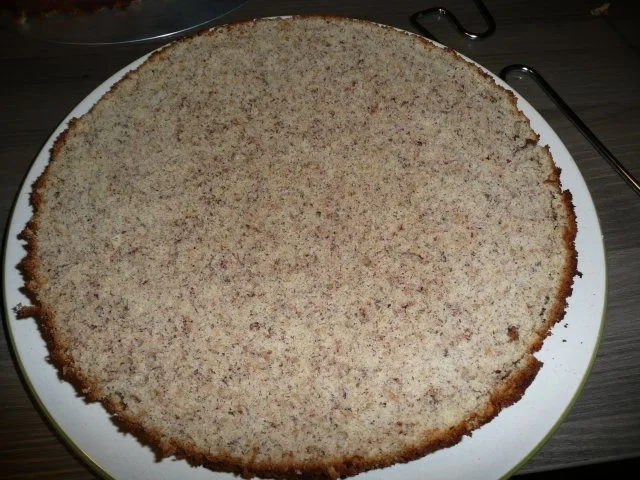 Haselnusstorte : Madame Marie ergibt 16 Stücke - Rezept - Bild Nr. 7