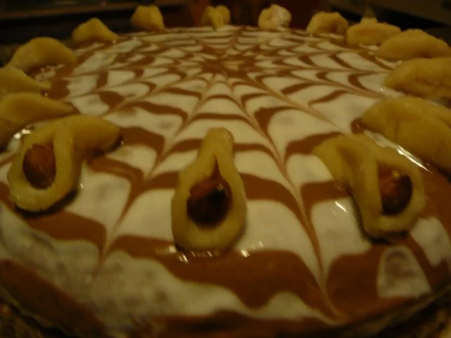 Haselnusstorte : Madame Marie ergibt 16 Stücke - Rezept - Bild Nr. 13