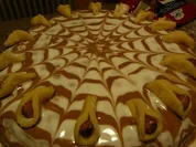 Haselnusstorte : Madame Marie ergibt 16 Stücke - Rezept