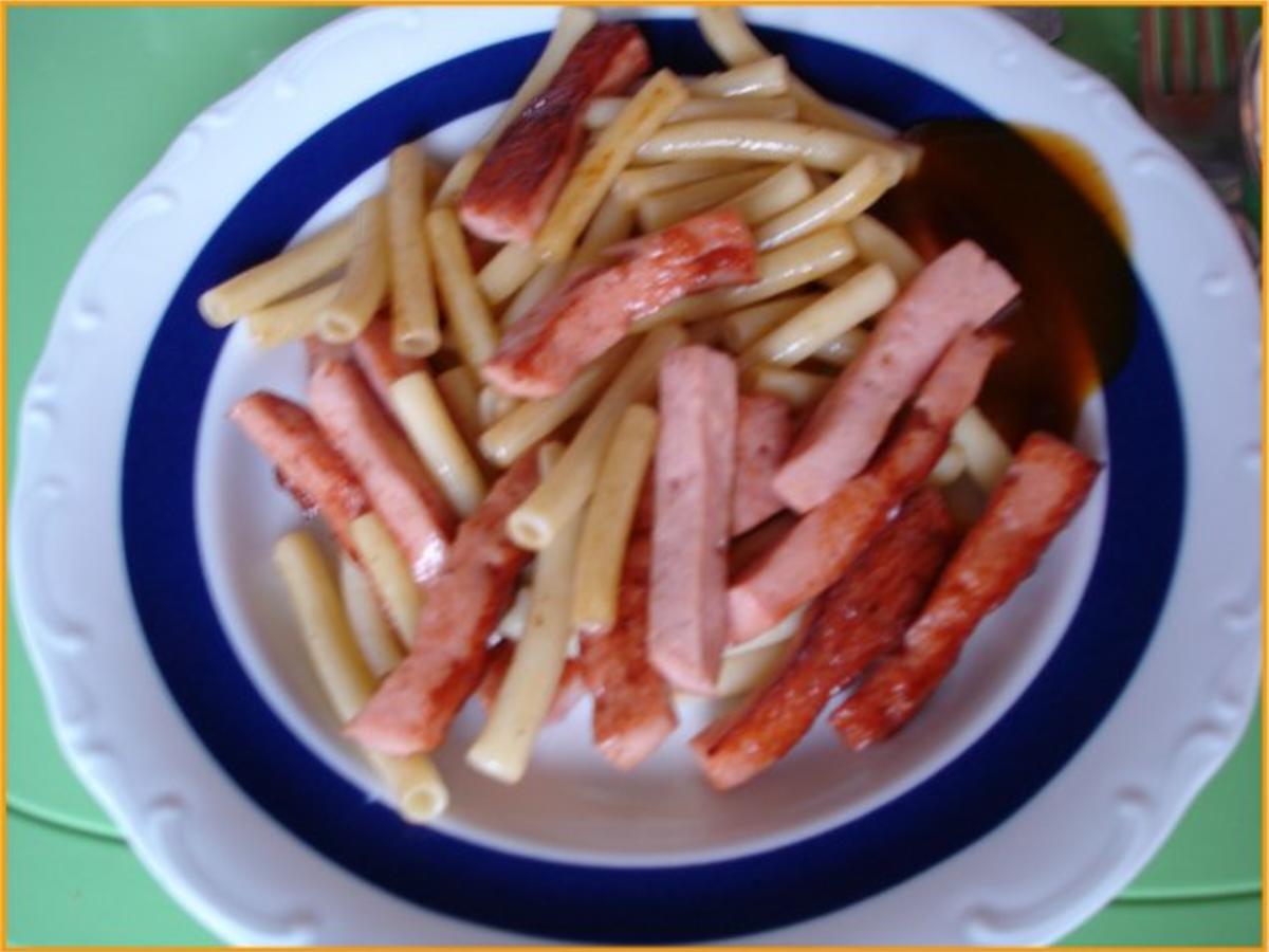 Gebratener Leberkäse mit Nudeln - Rezept - kochbar.de