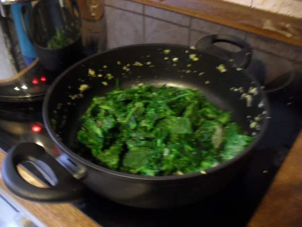 Maultaschen - oder au Herrgotts-Bscheißerla- weil dr liabe Gott et neigucka ko ... - Rezept - Bild Nr. 4