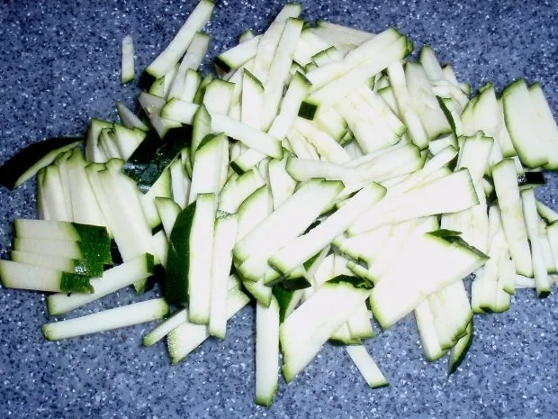 Hack-Gemüse-Soße mit Linguini - Rezept - Bild Nr. 2