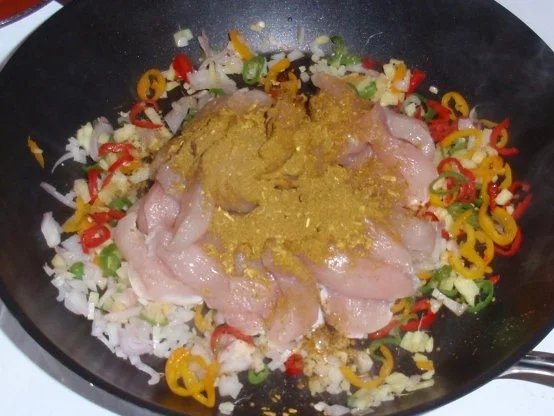 Rezept: Scharfe Hähchenstreifen mit Basmatireis Bild Nr. 4 Scharfe Hähchenstreifen mit Basmatireis - Rezept - Bild Nr. 4