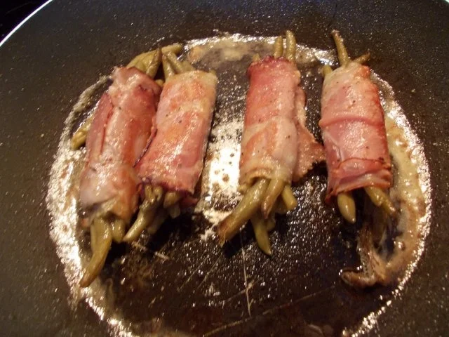 LAMM-MEDAILLONS mit GEBRATENEN ZWIEBEL - Rezept - Bild Nr. 5