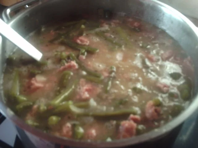 Grüne Bohnen mit Dosenfleisch und Kartoffeln - Rezept - Bild Nr. 6