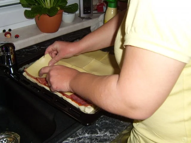 Rezept: Miri-Pizza Bild Nr. 3 Miri-Pizza - Rezept - Bild Nr. 3