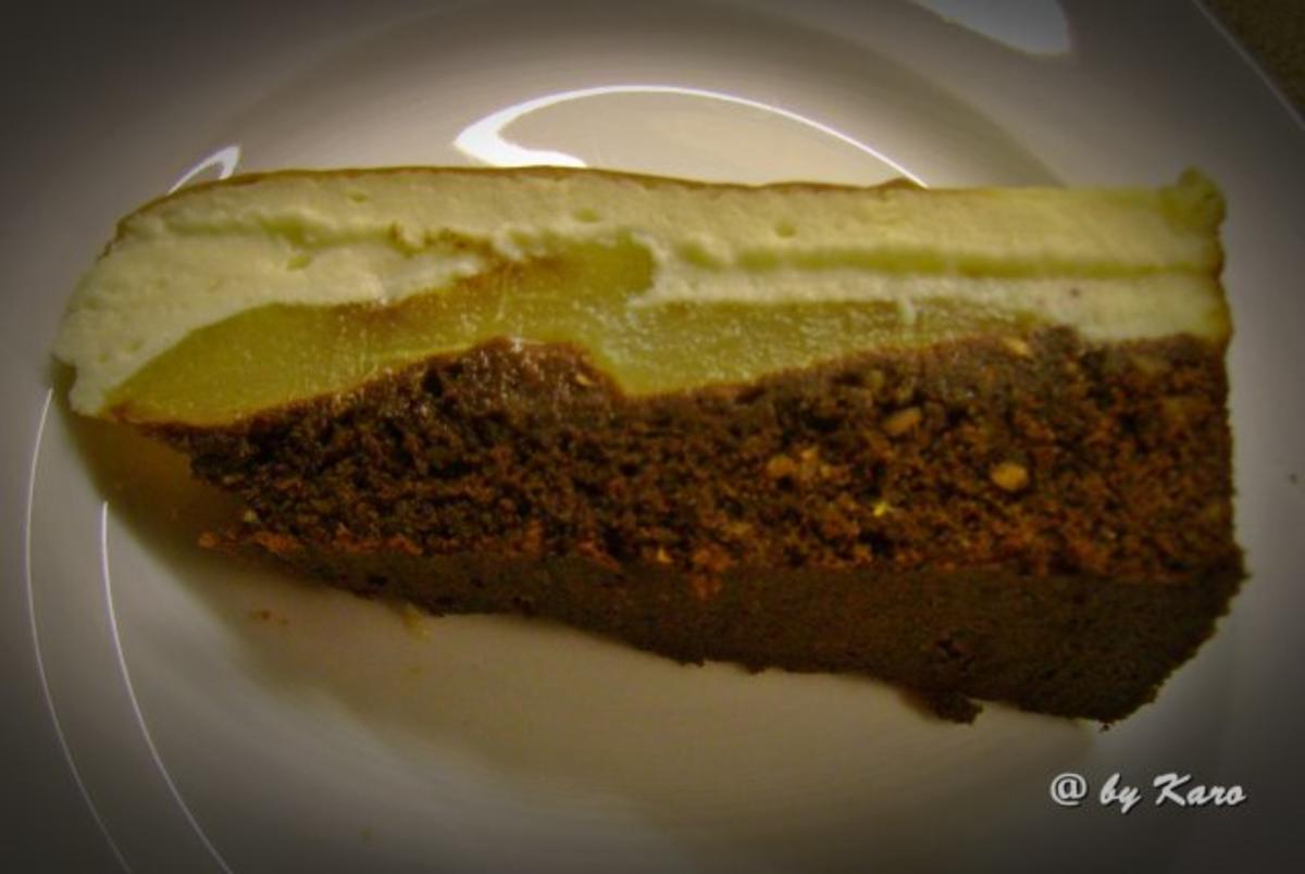 Kuchen: Birnen Puddingschmand auf einem schokoladigen Haselnussboden - Rezept