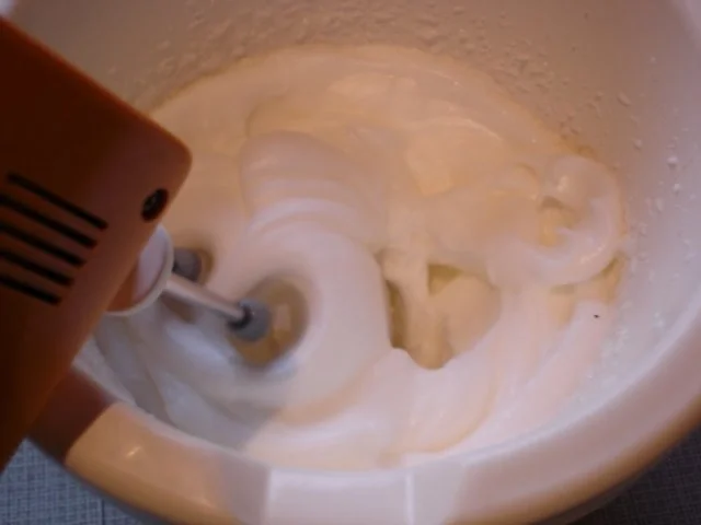 Rezept: Haselnussmakronen Bild Nr. 3 Haselnussmakronen - Rezept - Bild Nr. 3