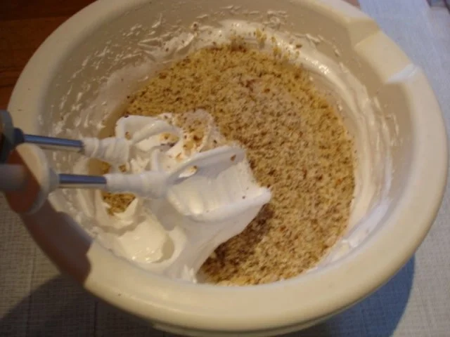 Rezept: Haselnussmakronen Bild Nr. 4 Haselnussmakronen - Rezept - Bild Nr. 4