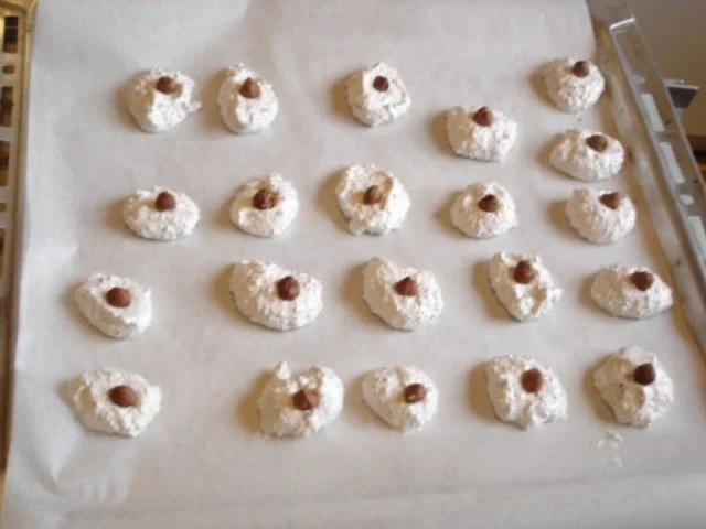 Rezept: Haselnussmakronen Bild Nr. 9 Haselnussmakronen - Rezept - Bild Nr. 9