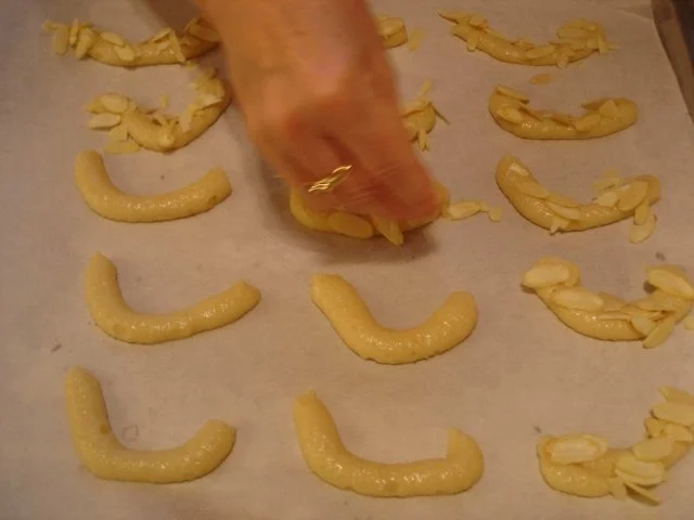 Mandelhörnchen - Rezept - Bild Nr. 8