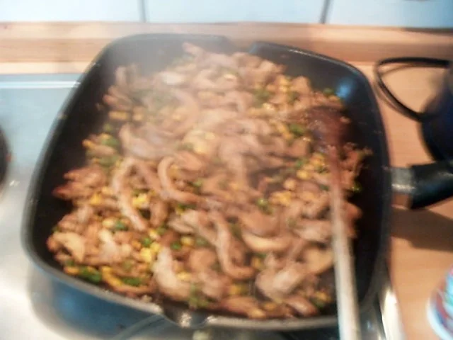 Mariniertes Schweinerahmgeschnetzeltes mit Reisrand - Rezept - Bild Nr. 8