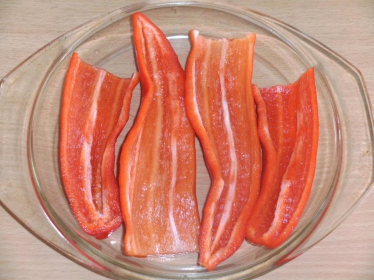 Hauptgericht: Paprika mit Blutwurst gefüllt und überbacken - Rezept - Bild Nr. 2