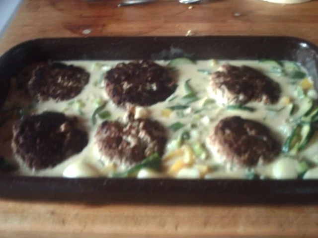 Frikadellen - Gemüseauflauf a`la Jörg mit Jasminreis - Rezept - Bild Nr. 8