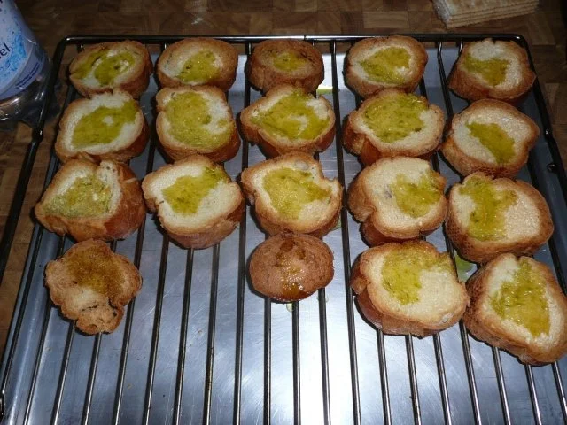 Rezept: Bruschetta ---Pro Person 2-3 Scheiben Bild Nr. 5 Bruschetta ---Pro Person 2-3 Scheiben - Rezept - Bild Nr. 5