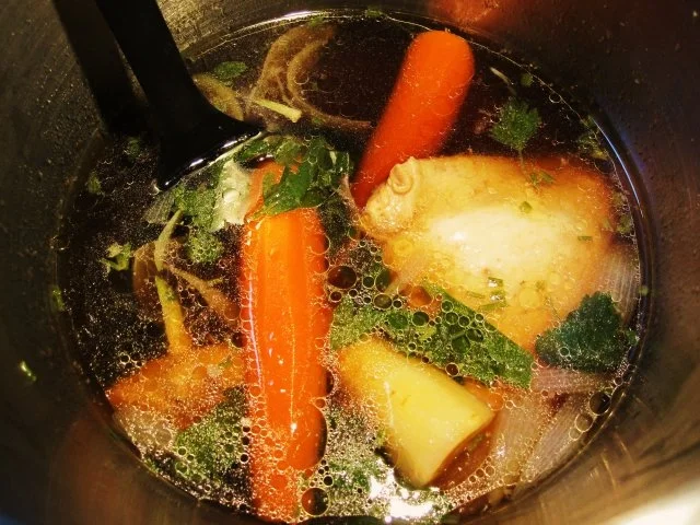 Oma´s klare Hühnersuppe ... - Rezept