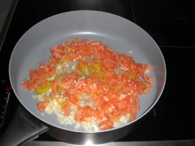 Rezept: Fischfilet in Tomatensoße Bild Nr. 4 Fischfilet in Tomatensoße - Rezept - Bild Nr. 4