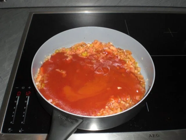 Rezept: Fischfilet in Tomatensoße Bild Nr. 5 Fischfilet in Tomatensoße - Rezept - Bild Nr. 5