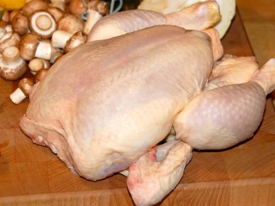 GESCHMORTES HÄHNCHEN IN WEISSWEIN  /  COQ  AU VIN BLANC - Rezept - Bild Nr. 3