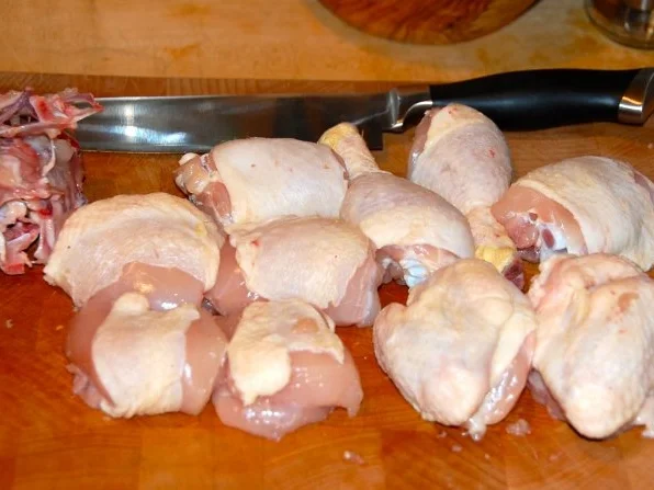 GESCHMORTES HÄHNCHEN IN WEISSWEIN  /  COQ  AU VIN BLANC - Rezept - Bild Nr. 9