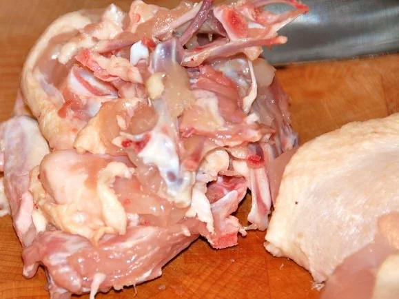 GESCHMORTES HÄHNCHEN IN WEISSWEIN  /  COQ  AU VIN BLANC - Rezept - Bild Nr. 10