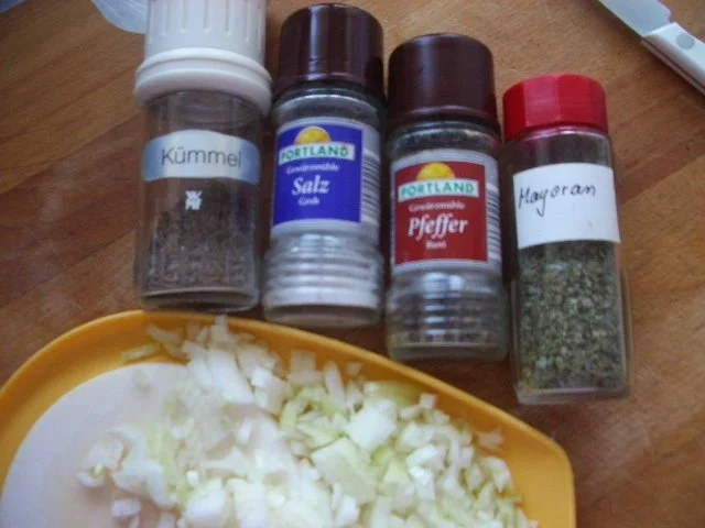 Rezept: Bratkartoffeln mit eingelegter Schüsselsülze Bild Nr. 9 Bratkartoffeln mit eingelegter Schüsselsülze - Rezept - Bild Nr. 9