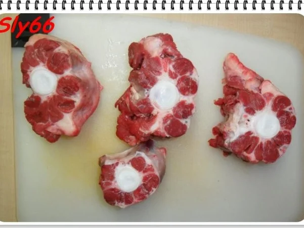 Fleischgerichte:Gulasch mit Ochsenschwanz - Rezept - Bild Nr. 4