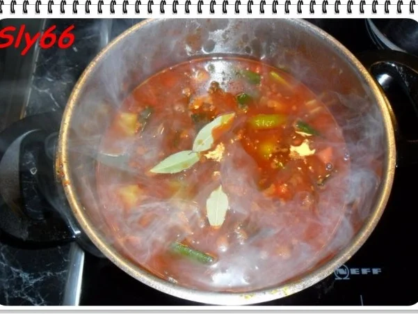 Fleischgerichte:Gulasch mit Ochsenschwanz - Rezept - Bild Nr. 11